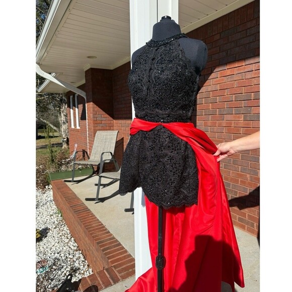 Rachel Allan 2 piece Dress Womens Size 6 Red Halter A-Line Long Prom Formal Gown